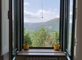 Casina in COLLINA CON VISTA suggestiva