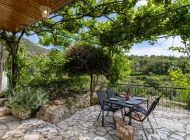 Kerkis Traditional Guesthouse, hotel v destinaci Drymon
