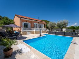 Holiday Home Happy Home Rab by Interhome, hotel na Rabu