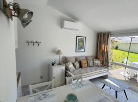 La Maison des Vacances، فندق سبا في دولو