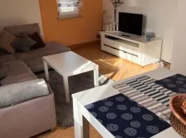 Monteurwohnung bei Bayreuth nur 6 Min zur Autobahn A9, Ruhige Lage, Parkplatz inklusive!