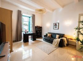A holiday home near Malta's capital city Valletta, ξενοδοχείο σε Φλοριάνα