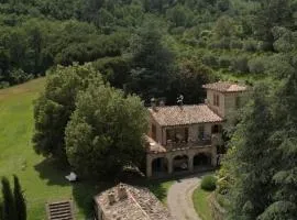 Casale in Val D Orcia、サルテアーノのシャレー