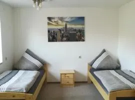 Wohnung-Haus für Arbeiter und Monteure bis 11 Personen Amberg