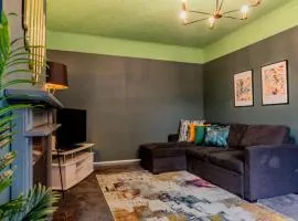 Host & Stay - Compton House