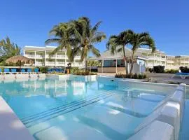 The Signature Level at Grand Palladium Lady Hamilton Resort & Spa- All Inclusive