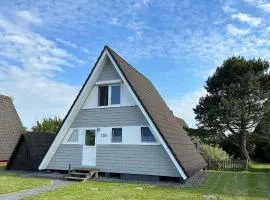Nettes Ferienhaus in Fedderwardersiel mit Eigenem Garten