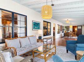 Waterlily Creekside Getaway