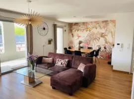 Spacious Near Center Terrace et Parking