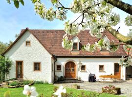 Ferienhaus Rosenhof, vacation rental in Weidenbach