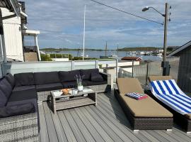 Villa ved sjøen - Husvik, Tønsberg!, hotel v destinaci Tønsberg