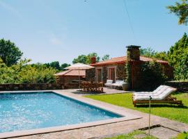 Just Like Home - Casa da Raposa, hotel in Caminha