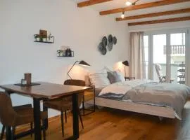 swissme - modernes Studio am Sportplatz mit Balkon & Parkplatz