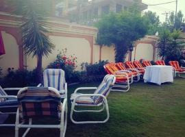 Xyz - Royal Emirates Residence, Abbottabad, hotel v destinaci Abbottabad