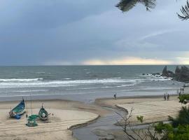 Clockwise Beach stay Turtle Beach Morjim Goa, hotel in Old Goa