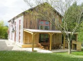 Maison familiale avec piscine privée à Le Buisson-de-Cadouin