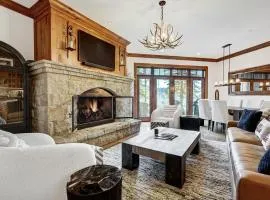 Ski-in Ski-out 1 BdrDen in exclusive Horizon Pass condo