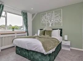 Supreme Luxury Apartment-Close to Airport-Free Parking