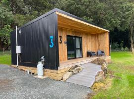 Highlander Farmstay - Cabins, golfový hotel v destinaci Whangarei