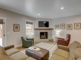 New - Blue Bear Lodge - Prime location - Air Conditioning - WiFi - Fireplace