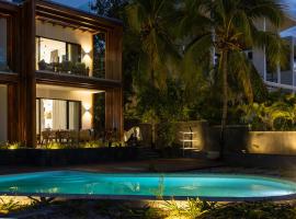 3 BR Beachfront & Self-Catering Apartment - Pointe aux Biches