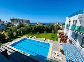 Seaview and Mountainview Studio