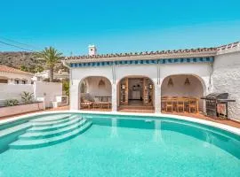 Villa in mediterranean style with private pool