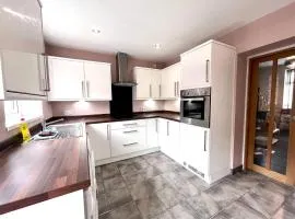 Enjoy A Spacious 3 Br Home