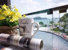 The Pixels Cape Panwa Condo, hotel v destinaci Ban Ao Makham