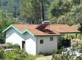 Togo iztuzu Stonehouse-1, cabin in Boğazağzı