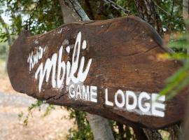 KwaMbili Game Lodge, hotel din Rezervația naturală și safari Thornybush