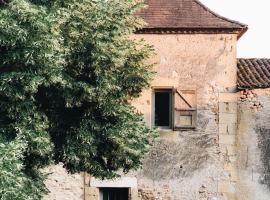 Chambre d'Hotes Lou Viradis, ξενοδοχείο σε Saint-Aigne