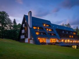 Wellness Hotel Šedý Vlk, hotel di Harrachov