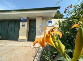 Guest house "NIKA", Nukus, ξενοδοχείο στο Νούκους