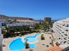 Los Cristianos San Marino Bluesky Apartment
