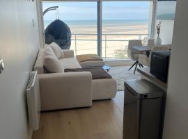 Le 912 appartement face mer avec balcon, hotel in Le Touquet-Paris-Plage
