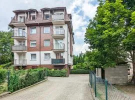 Wakacyjny Apartament z Parkingiem 500 m od Plaży by Noclegi Renters