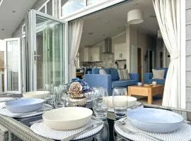 Lodge 9 Creek Caravan Park Ringstead