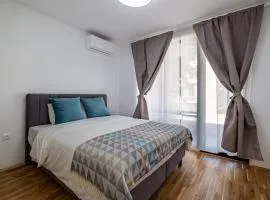 Seaside Luxury Complex and Spa Apartment