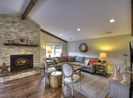 Main Street Cottage - Downtown Blue Ridge - Experience Downtown Living, Cozy King Bed, Full Kitchen, Comfortable Living Room