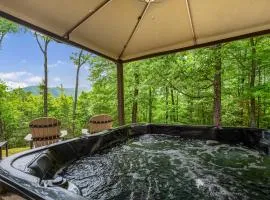 Moonlight Lodge - Mountain View Cabin Close To Downtown - Gorgeous Views, Hot Tub, Billiards Table, Foosball Table, Outdoor Fire