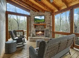 Rustic Elegance - Cabin Near Toccoa River