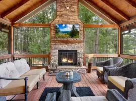 Tysons Peak - Pet Friendly Aska Adventure Cabin - Mountain Views, Hot Tub, Arcade, Bumper Pool Table, Wet Bar, Egg Style Grill,