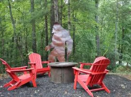 Serendipity - Screened in Porch Hot Tub Firepit