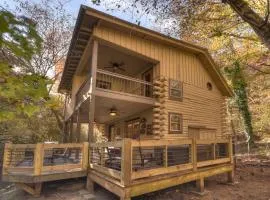 Happy Trout Hideaway - Creek Views Of Hot House Creek, Hot Tub, Outdoor Fire Pit, Cozy Atmosphere - Mineral Bluff, GA