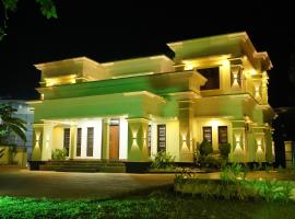 Hill Club Square, hotell sihtkohas Malappuram