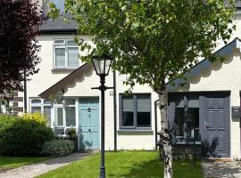 Tulfarris Resort Spa & Holiday Village 2 Bedroom Lodge Sleeps 4, hotel v destinaci Blessington