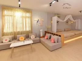 Cozy Muji Studio near Lake Garden Zoo with Free Netflix WiFi