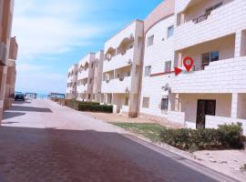 شاليه قرية بلولاجون راس سدر - 3 غرف و2 حمام, hotel in Ras Sedr