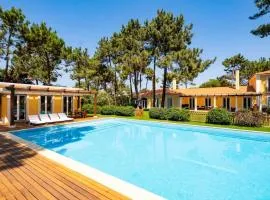 Luxurious sprawling villa in Praia Del Rey